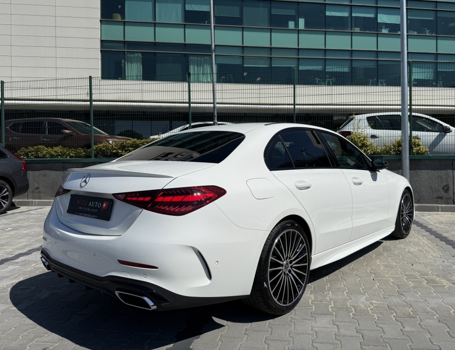 Mercedes-Benz C 180 AMG (3)