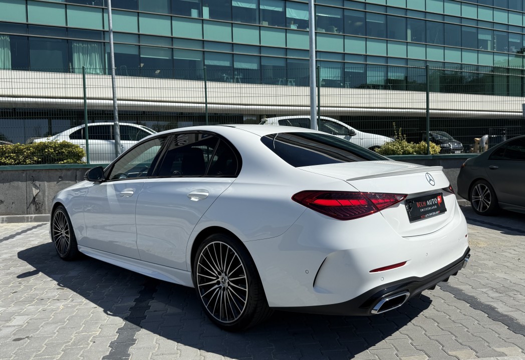 Mercedes-Benz C 180 AMG (5)