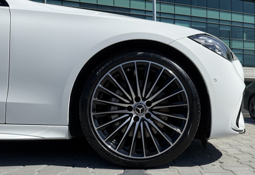 Mercedes-Benz C 180 AMG - foto 28