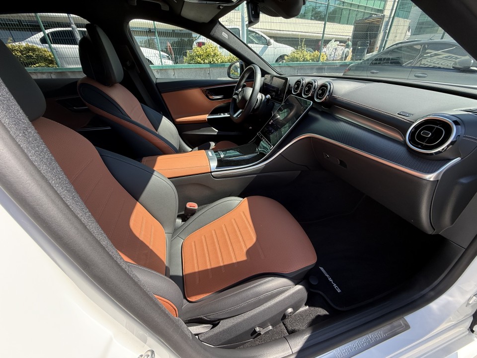 Mercedes-Benz C 180 AMG - foto 17