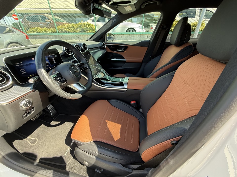 Mercedes-Benz C 180 AMG - foto 11