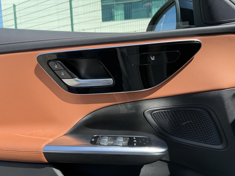 Mercedes-Benz C 180 AMG - foto 26