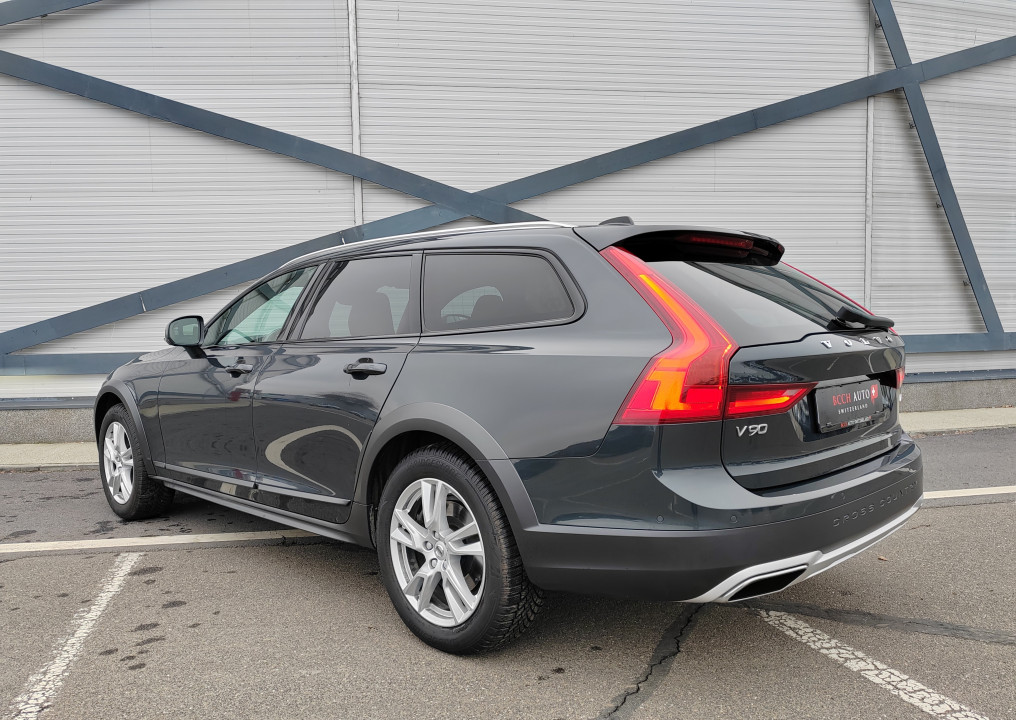 Volvo V90 Cross Country D5 Inscription AWD Geartronic (5)