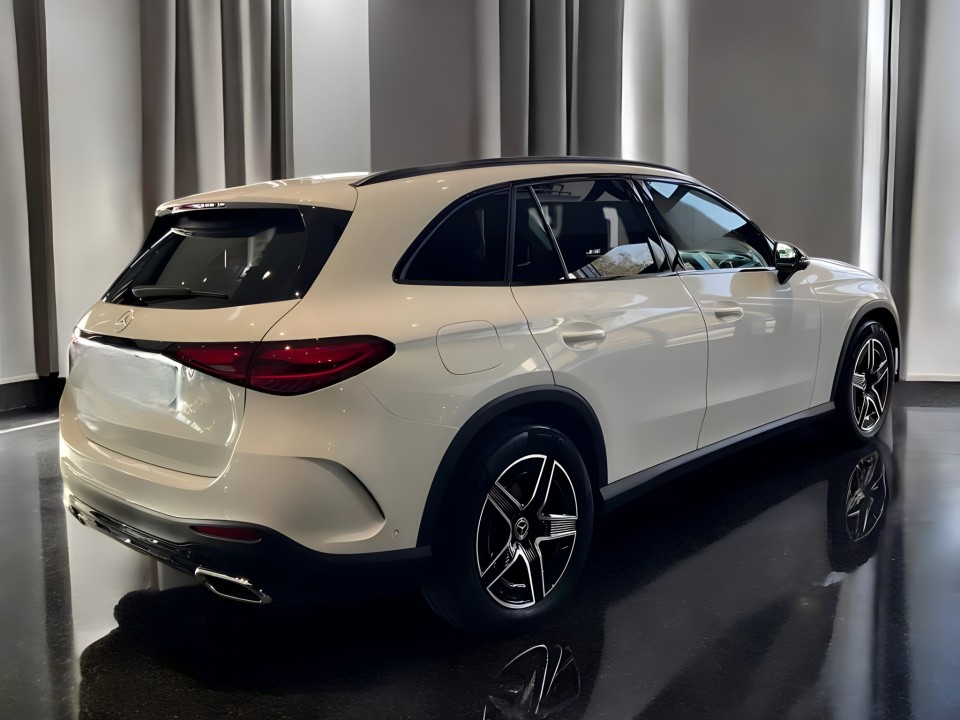 Mercedes-Benz GLC 220 d 4Matic AMG-Line (2)