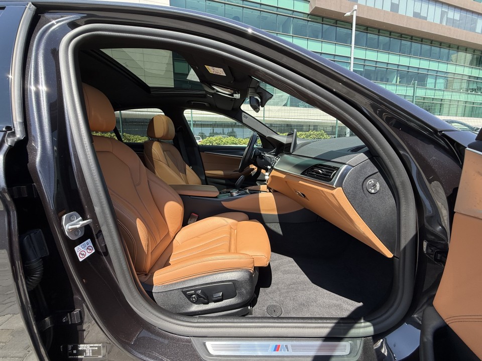 BMW Seria 5 520d sDrive M-Sport - foto 15