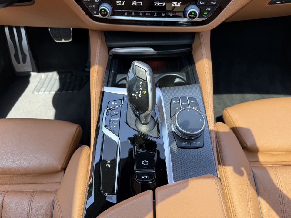 BMW Seria 5 520d sDrive M-Sport - foto 24