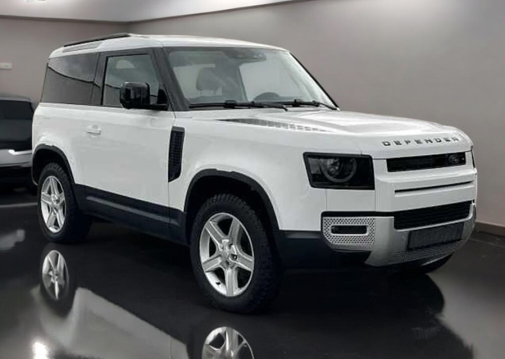 Land Rover Defender 90 MHEV (2)