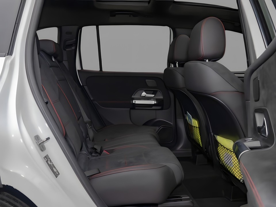 Mercedes-Benz GLB 220 4MATIC (5)