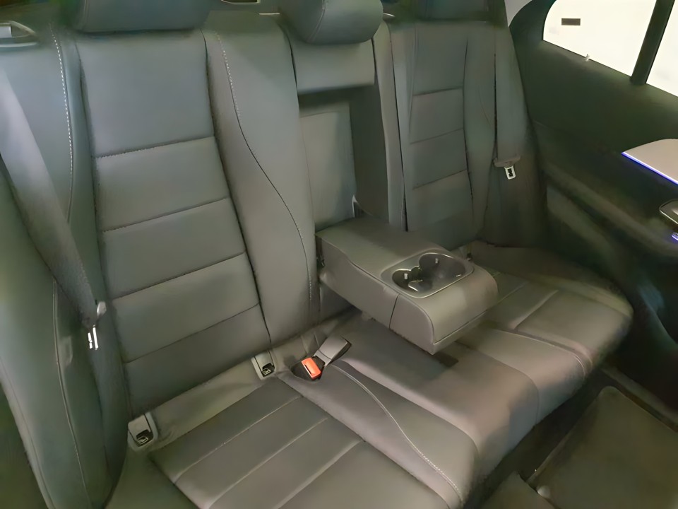 Mercedes-Benz GLE 350de 4MATIC AMG (5)