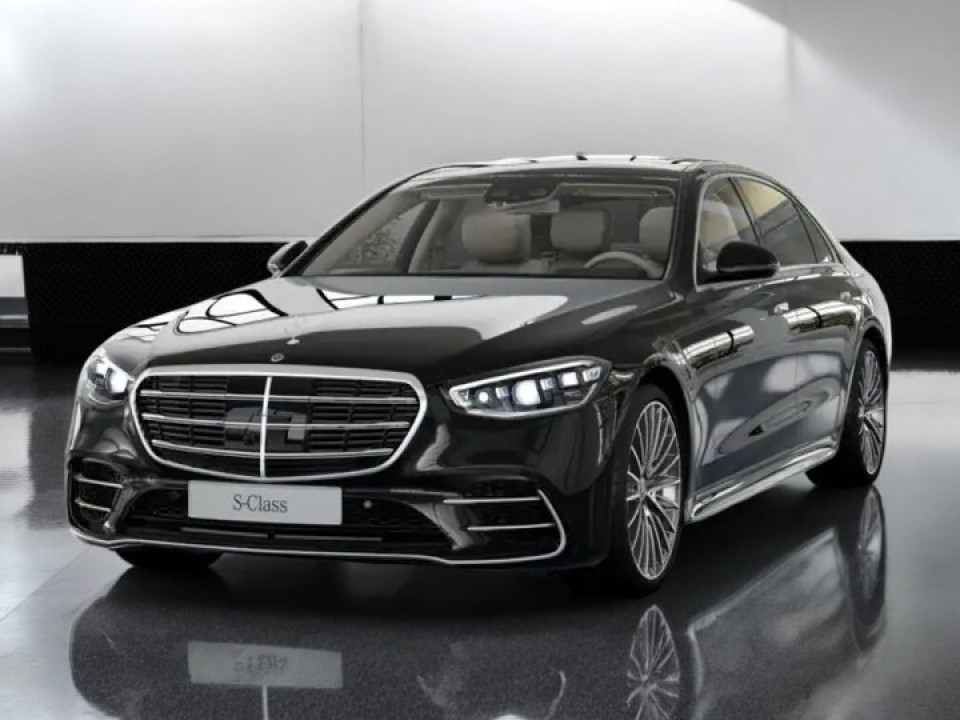 Mercedes-Benz S 400d 4MATIC AMG (2)