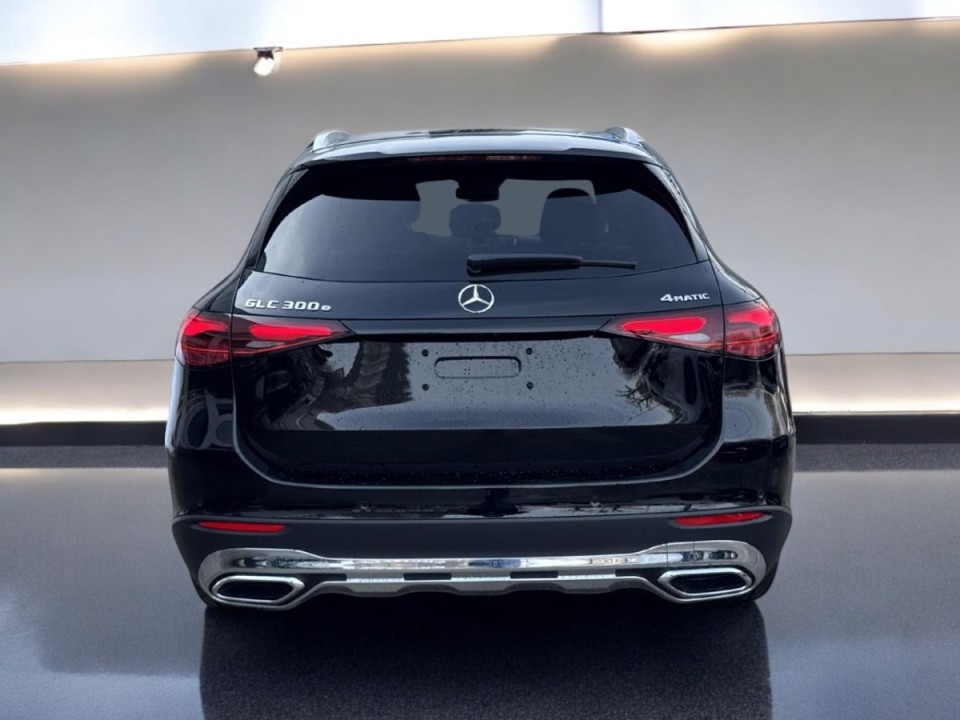 Mercedes-Benz GLC 300e 4MATIC Avantgarde (4)
