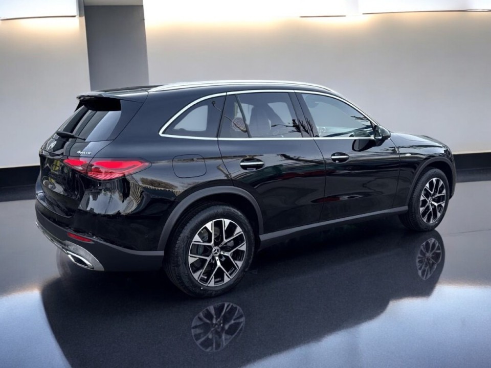 Mercedes-Benz GLC 300e 4MATIC Avantgarde (3)