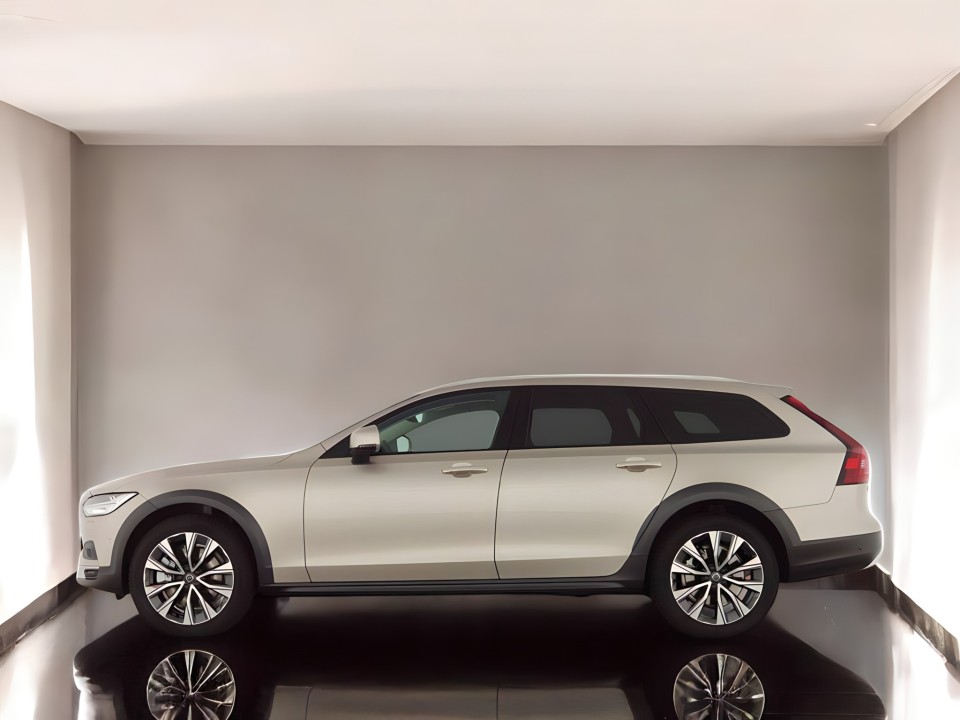 Volvo V90 Cross Country B5 AWD (3)