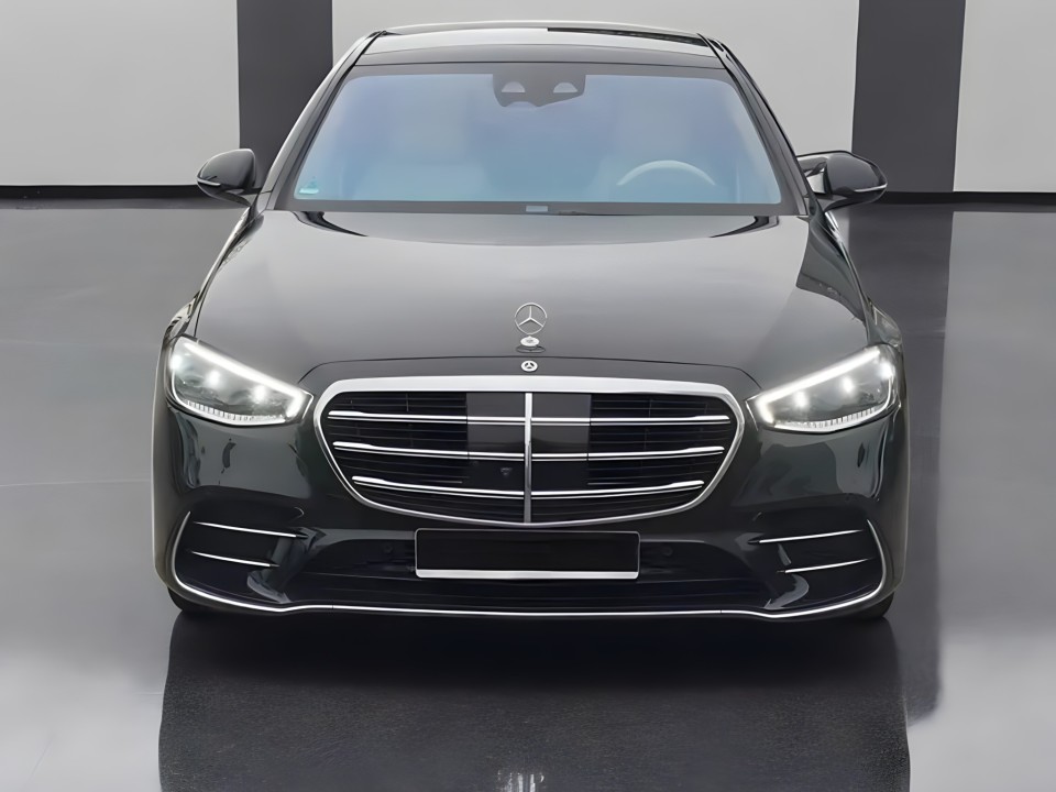Mercedes-Benz S 400d 4MATIC AMG (2)