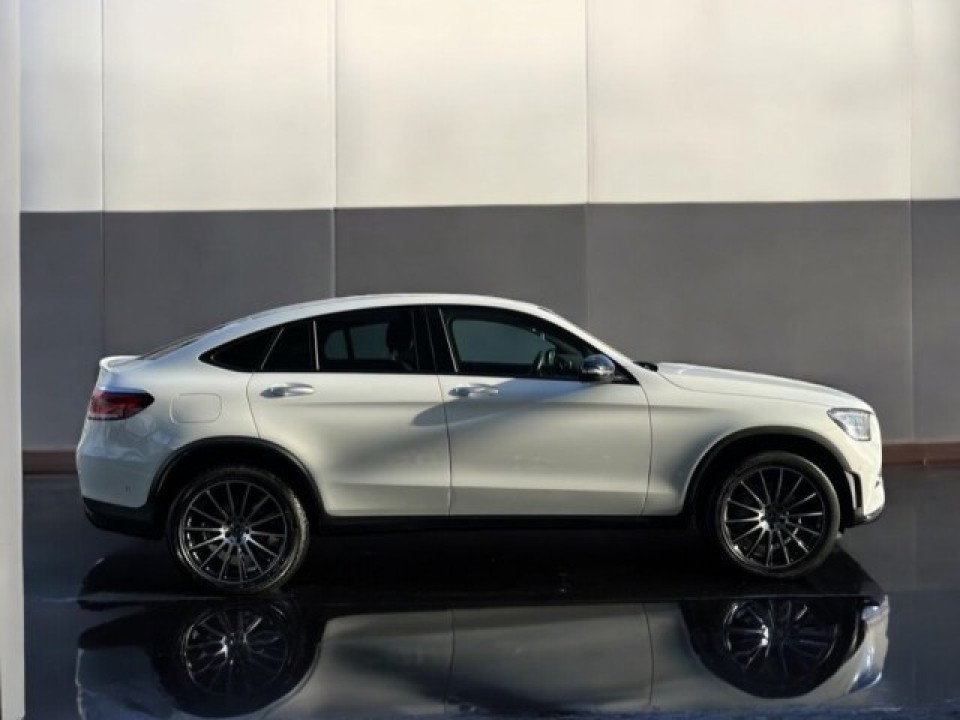 Mercedes-Benz GLC Coupe 300e 4MATIC (4)