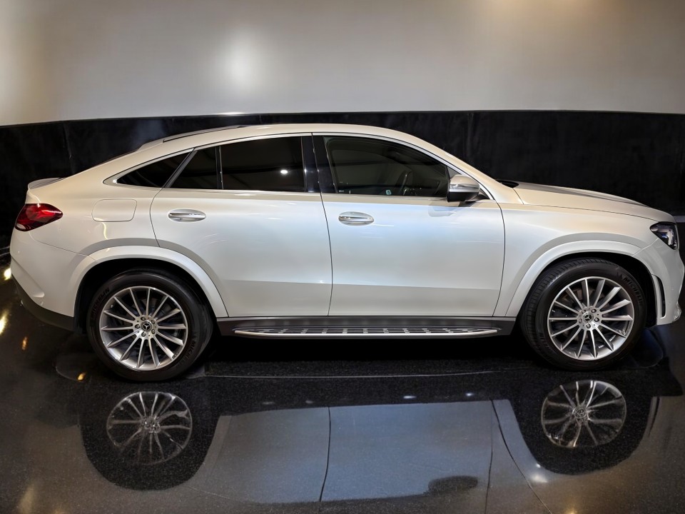Mercedes-Benz GLE Coupe 400d 4MATIC AMG Line (2)