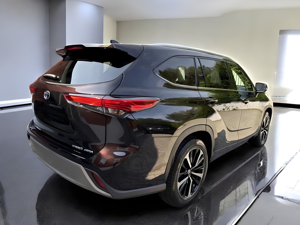 Toyota Highlander 2.5 Hybrid Executive (3)