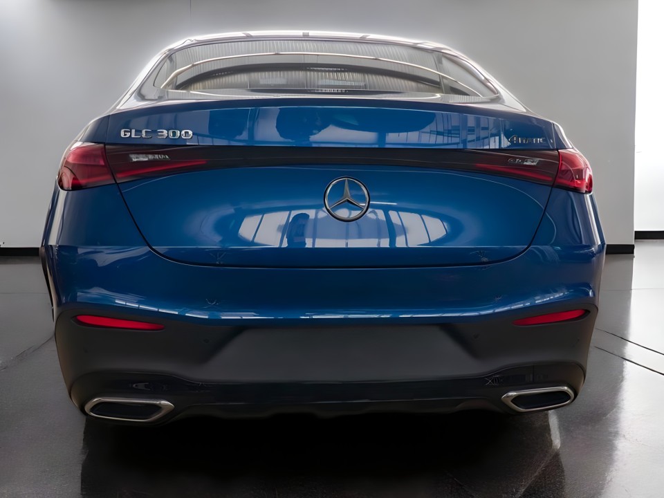 Mercedes-Benz GLC Coupe 300 4MATIC AMG Line (3)