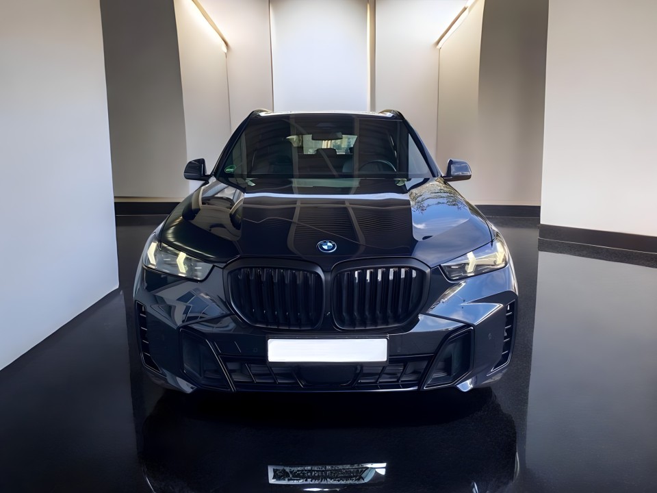 BMW X5 xDrive50e M-Sport (2)