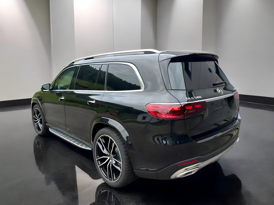 Mercedes-Benz GLS 580 (3)
