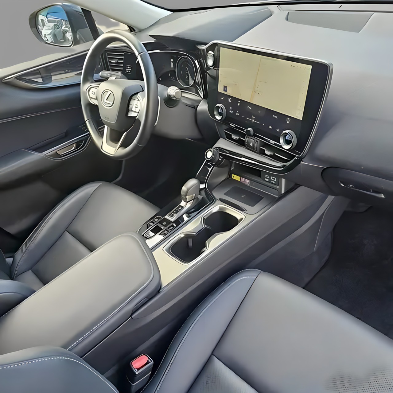 Lexus NX (5)