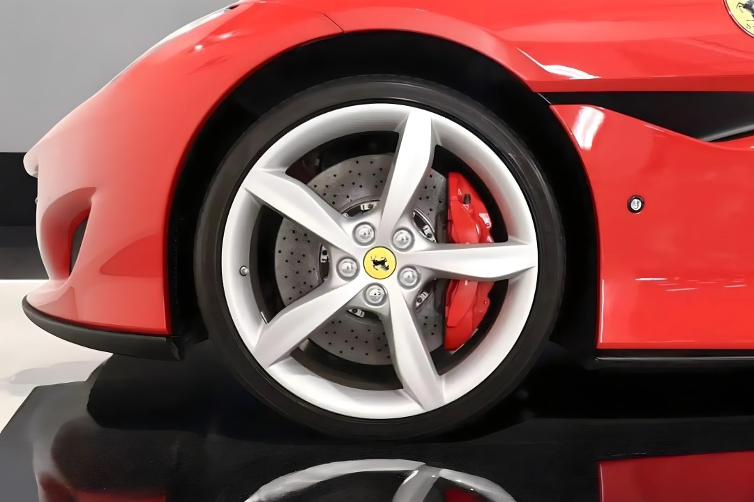 Ferrari Portofino - foto 13