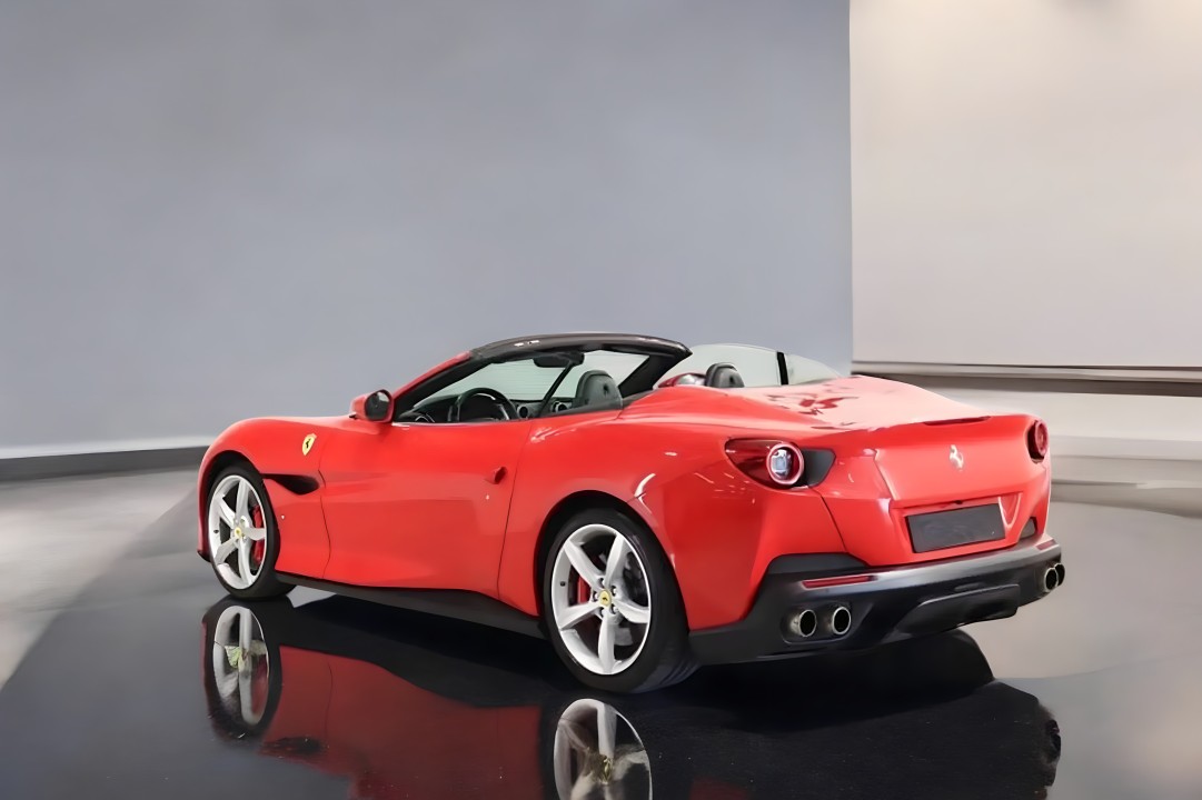 Ferrari Portofino (5)