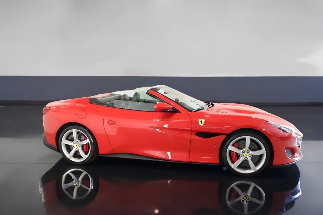 Ferrari Portofino (2)