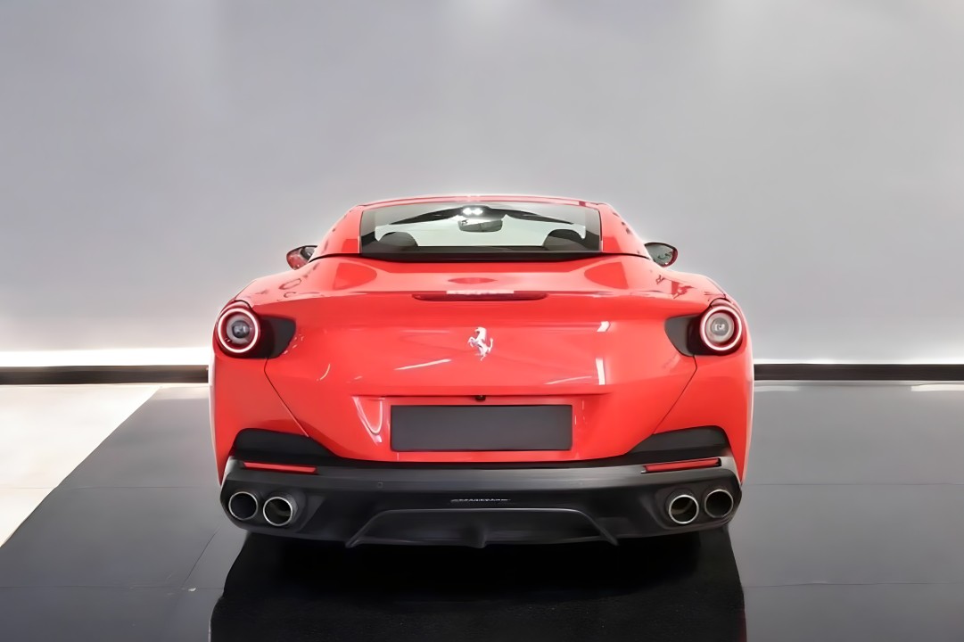 Ferrari Portofino - foto 6