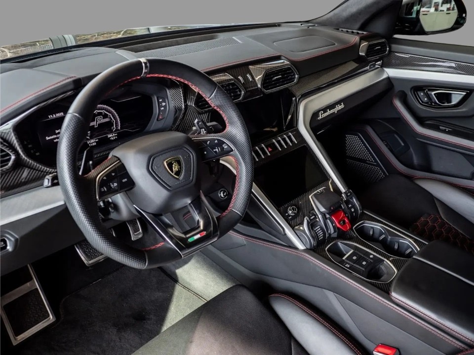 Lamborghini URUS (5)
