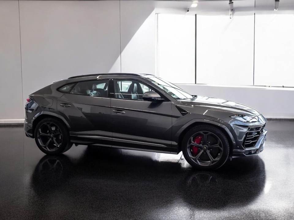 Lamborghini URUS (3)
