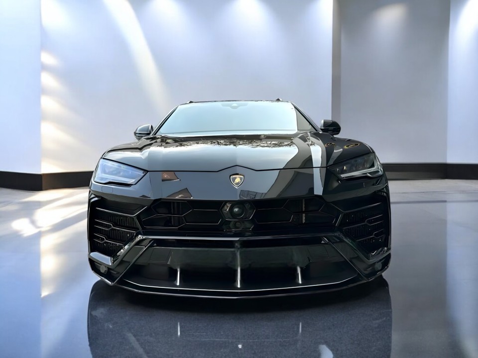 Lamborghini Urus (2)