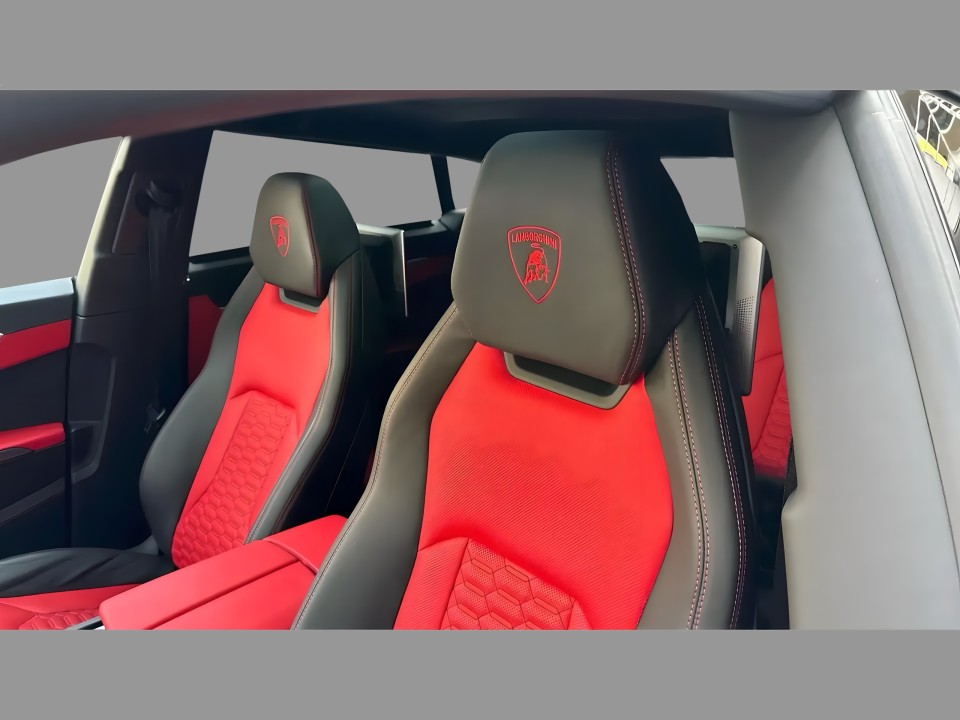 Lamborghini Urus - foto 9