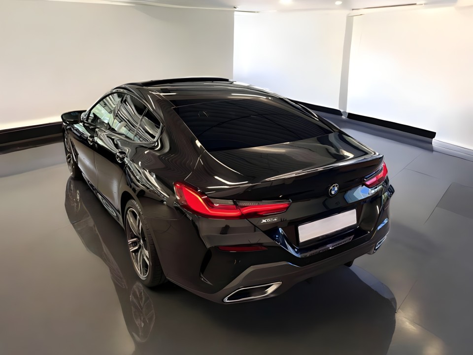 BMW Seria 8 M850i xDrive Gran Coupe (4)