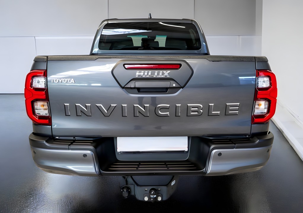 Toyota Hilux D4-D - foto 8