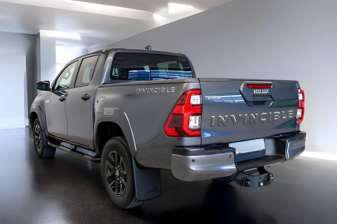 Toyota Hilux D4-D - foto 7