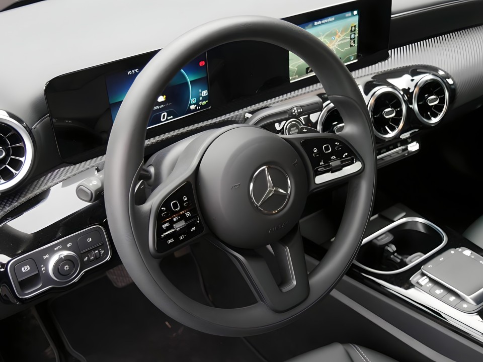 Mercedes-Benz CLA 250e (3)