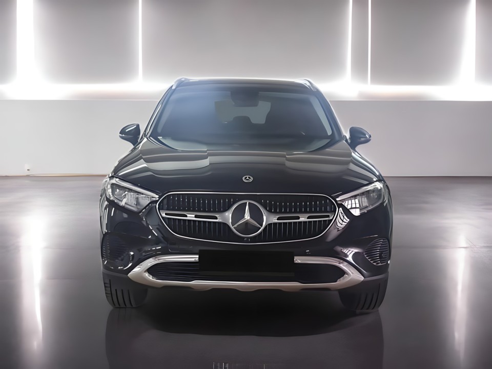 Mercedes-Benz GLC 300e 4MATIC (2)