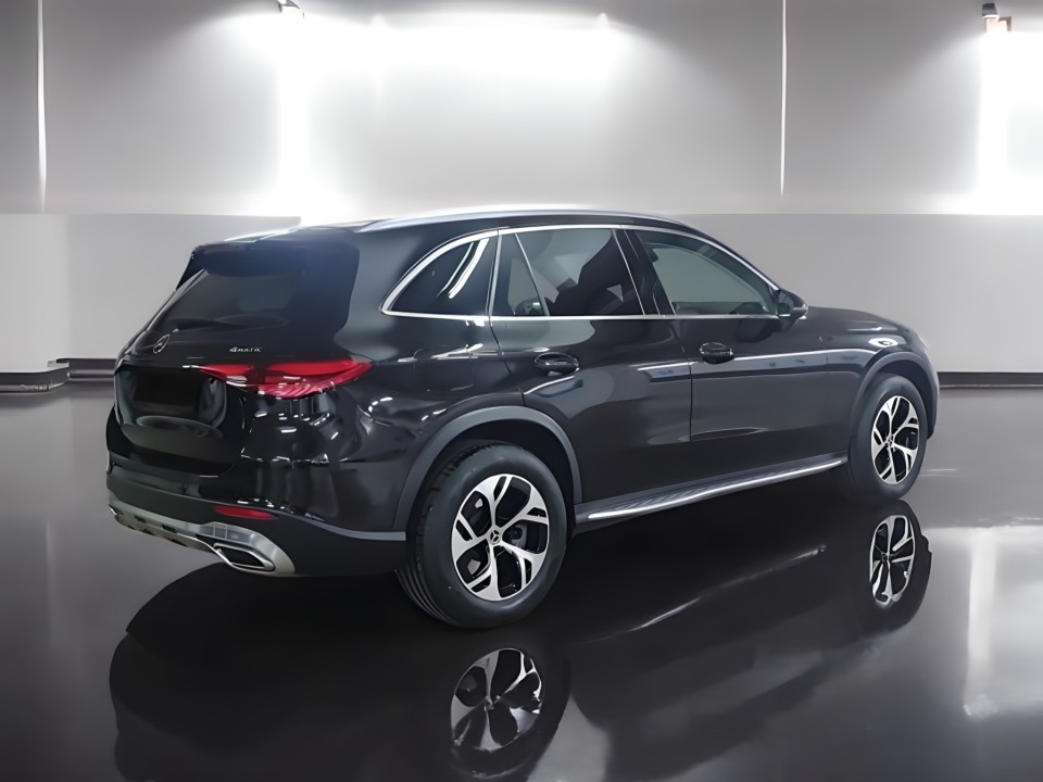 Mercedes-Benz GLC 300e 4MATIC (4)