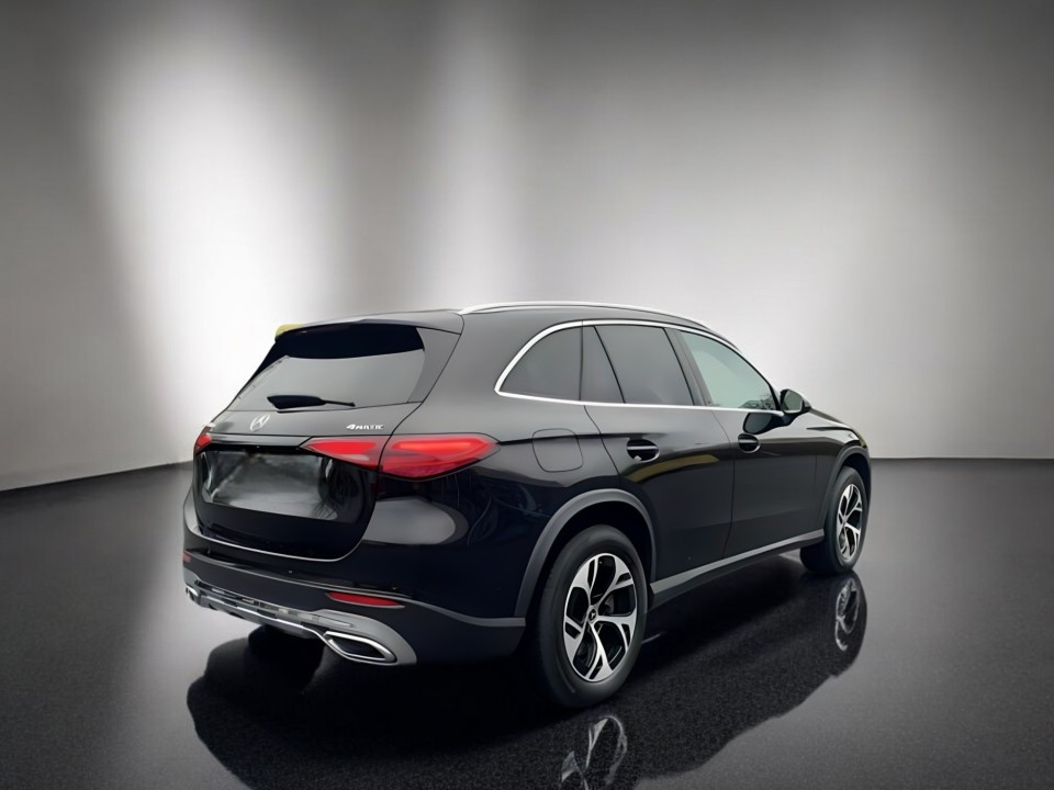 Mercedes-Benz GLC 300e 4MATIC (4)