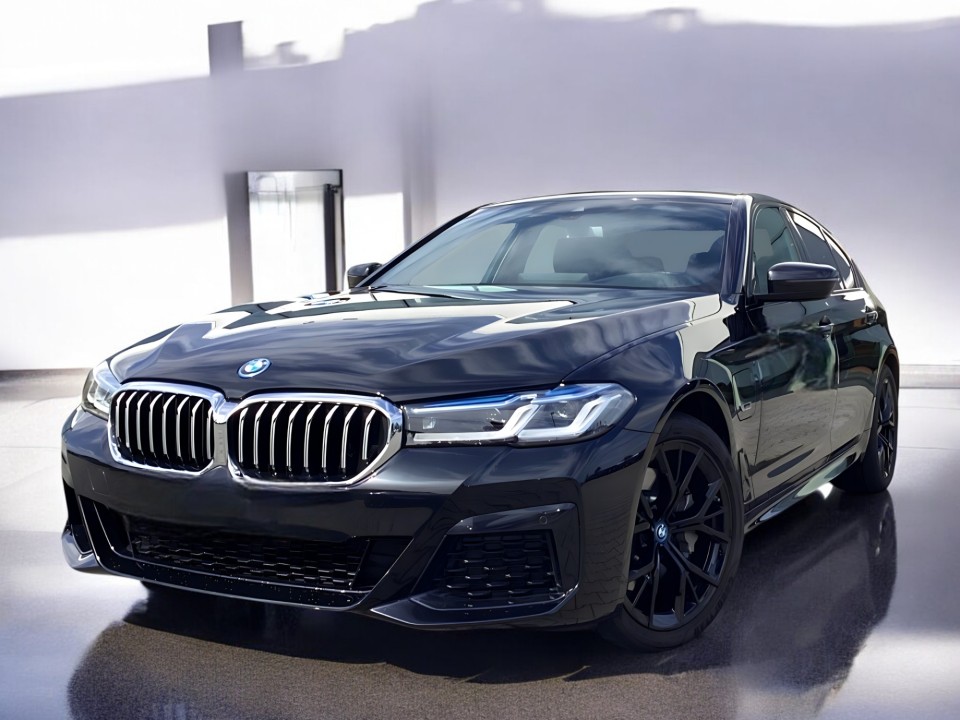 BMW Seria 5 530e xDrive M-Sport (3)