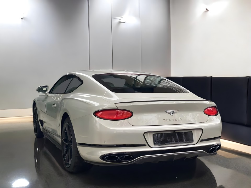 Bentley Continental GT V8 - foto 6