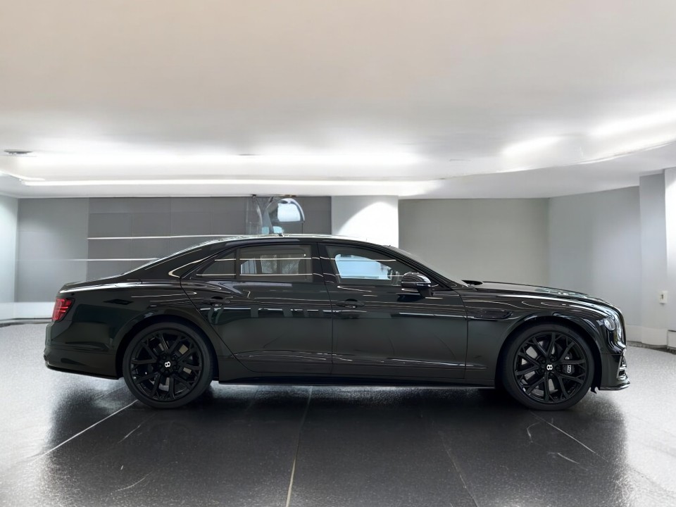 Bentley Flying Spur S V8 (4)