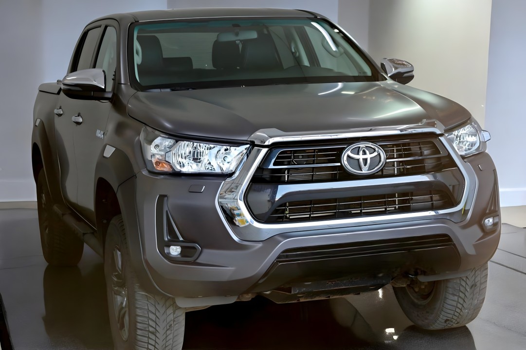 Toyota Hilux D4-D (2)
