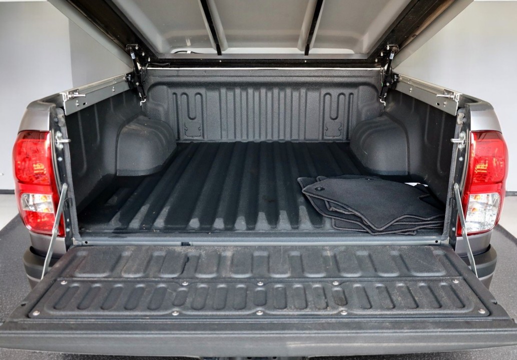Toyota Hilux D4-D - foto 16