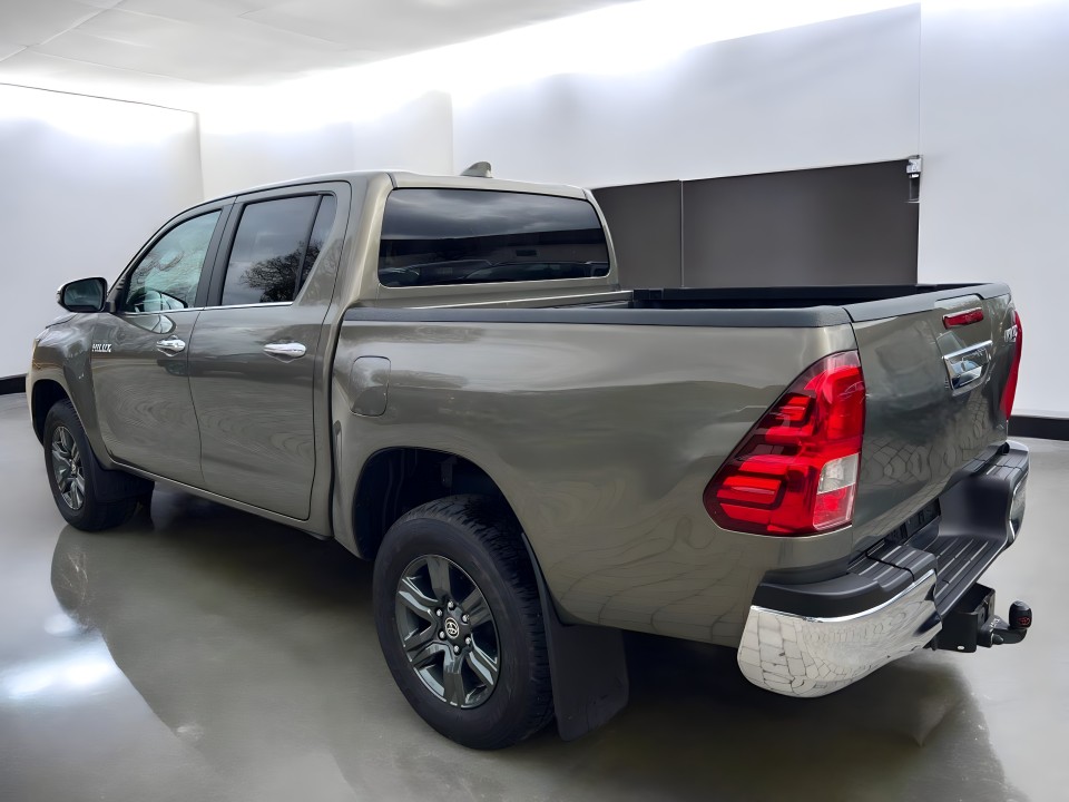 Toyota Hilux 2.8D Comfort (4)