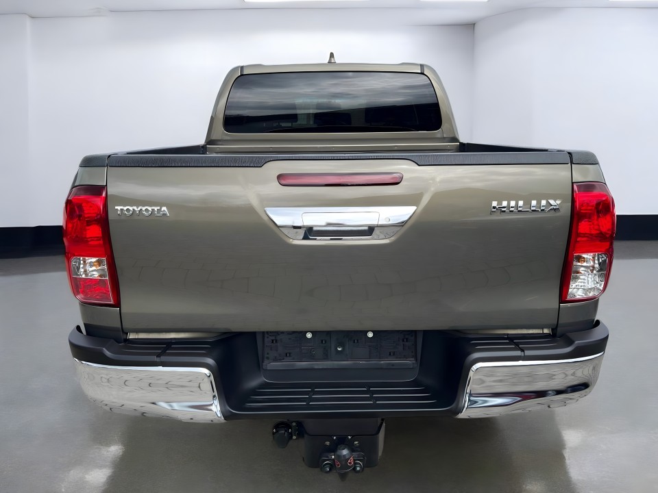 Toyota Hilux 2.8D Comfort (3)