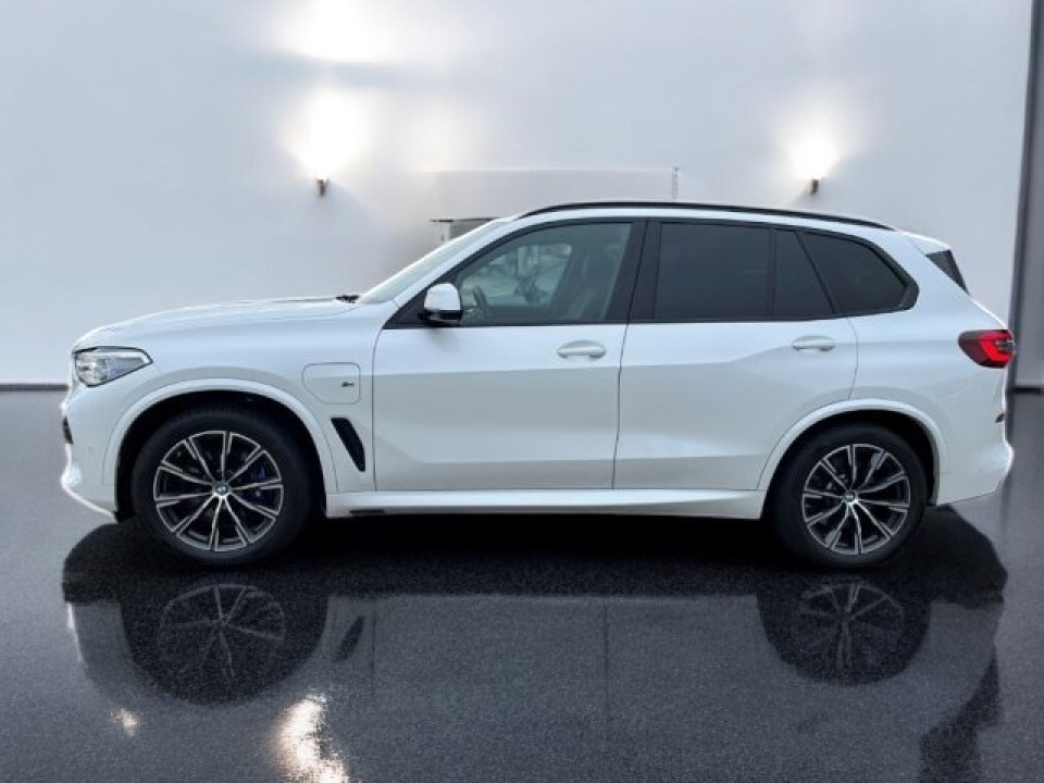BMW X5 xDrive45e M-Sport (3)