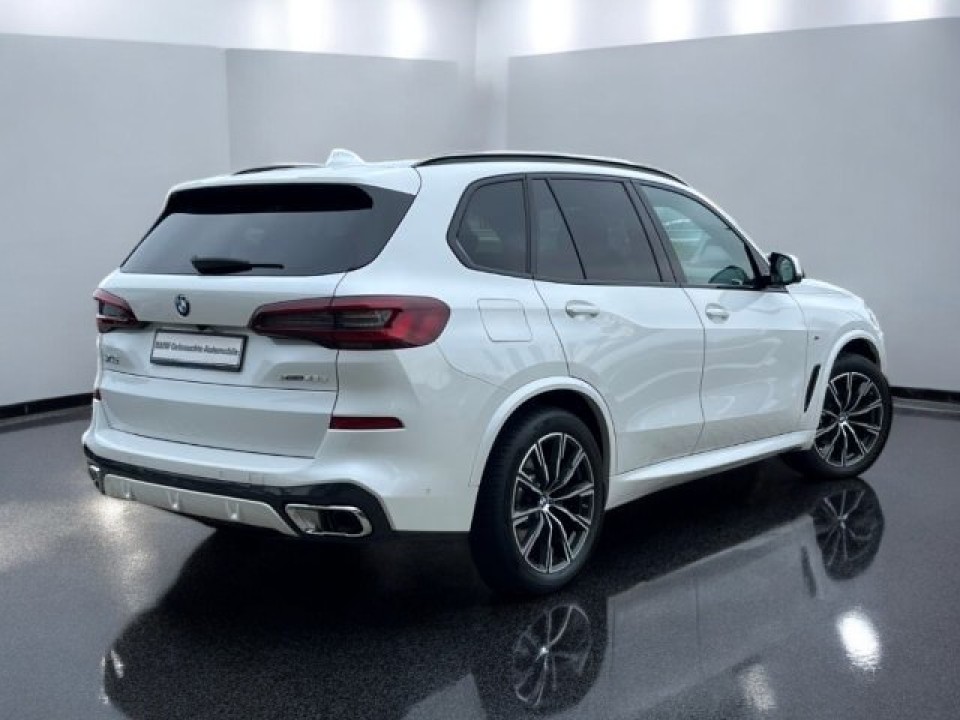 BMW X5 xDrive45e M-Sport (4)