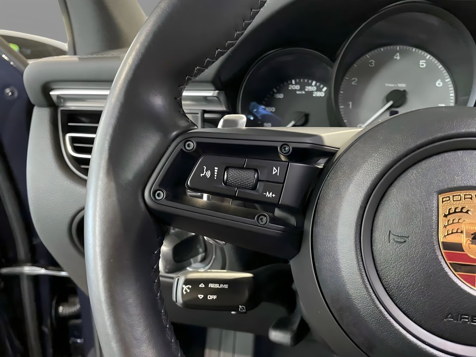 Porsche Macan - foto 16